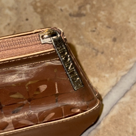 Clinique Makeup Bag from Macy’s - Picture 14 of 16